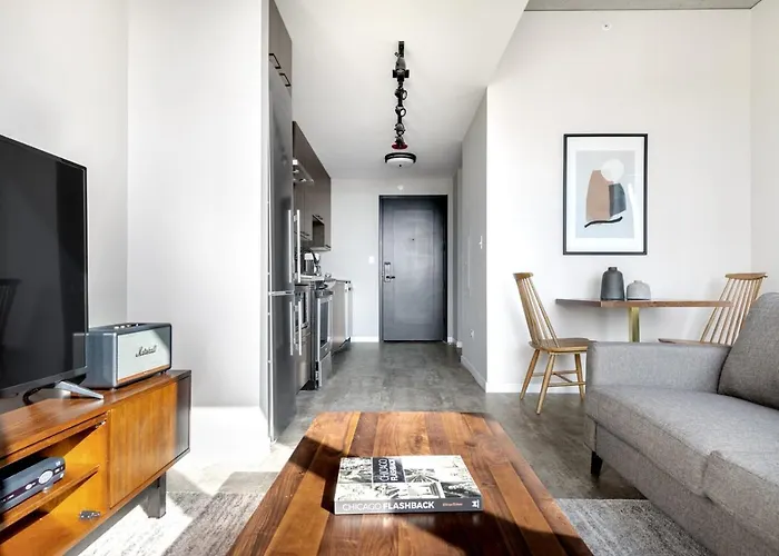 W Loop W Pool Gym Nr Restaurant Row Chi-275 Apartment Chicago