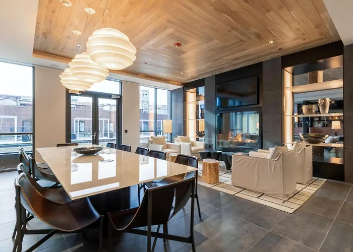 W Loop W Pool Gym Nr Restaurant Row Chi-275 *